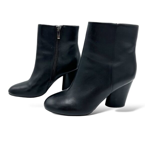 Neiman Marcus Niana Almond‎ Toe Bootie Black Leather Oval Sculptural Heel Sz 5.5 - Picture 2 of 12